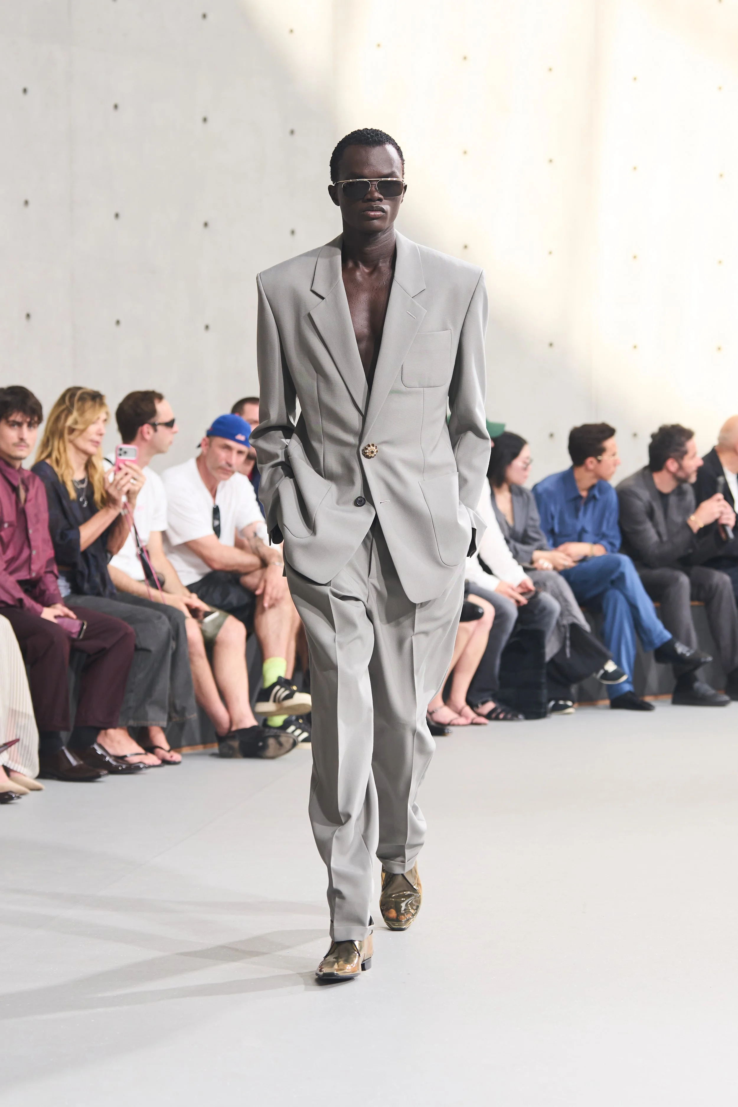 SAINT LAURENT SS27 - SHOW REPORT - BTB DIGITAL —